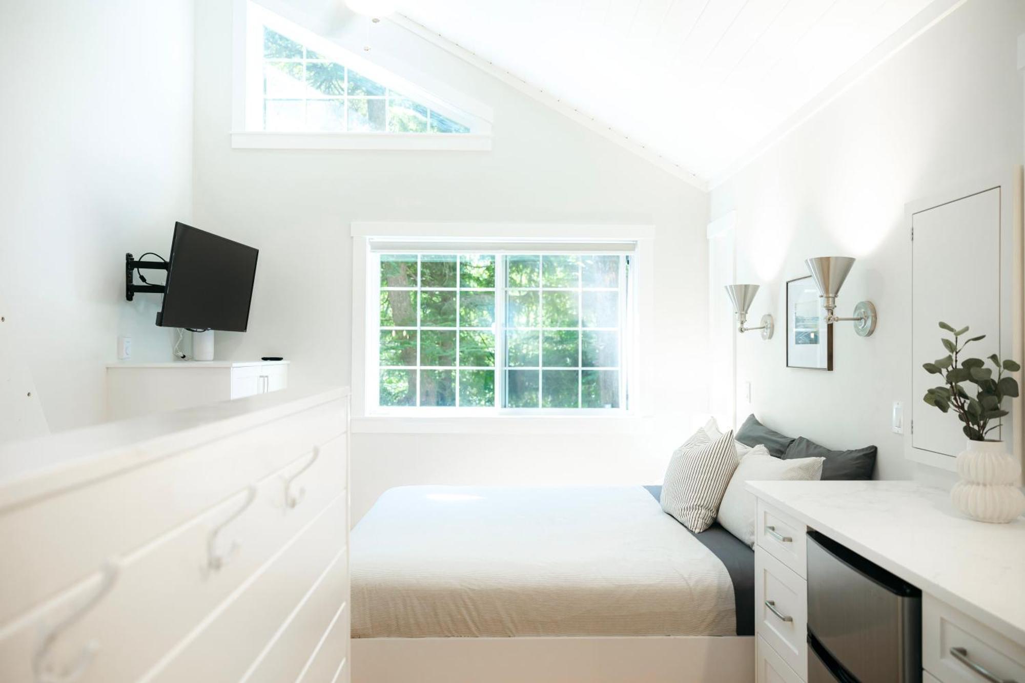 Surfs Inn Guesthouse & Cottages Ucluelet Δωμάτιο φωτογραφία